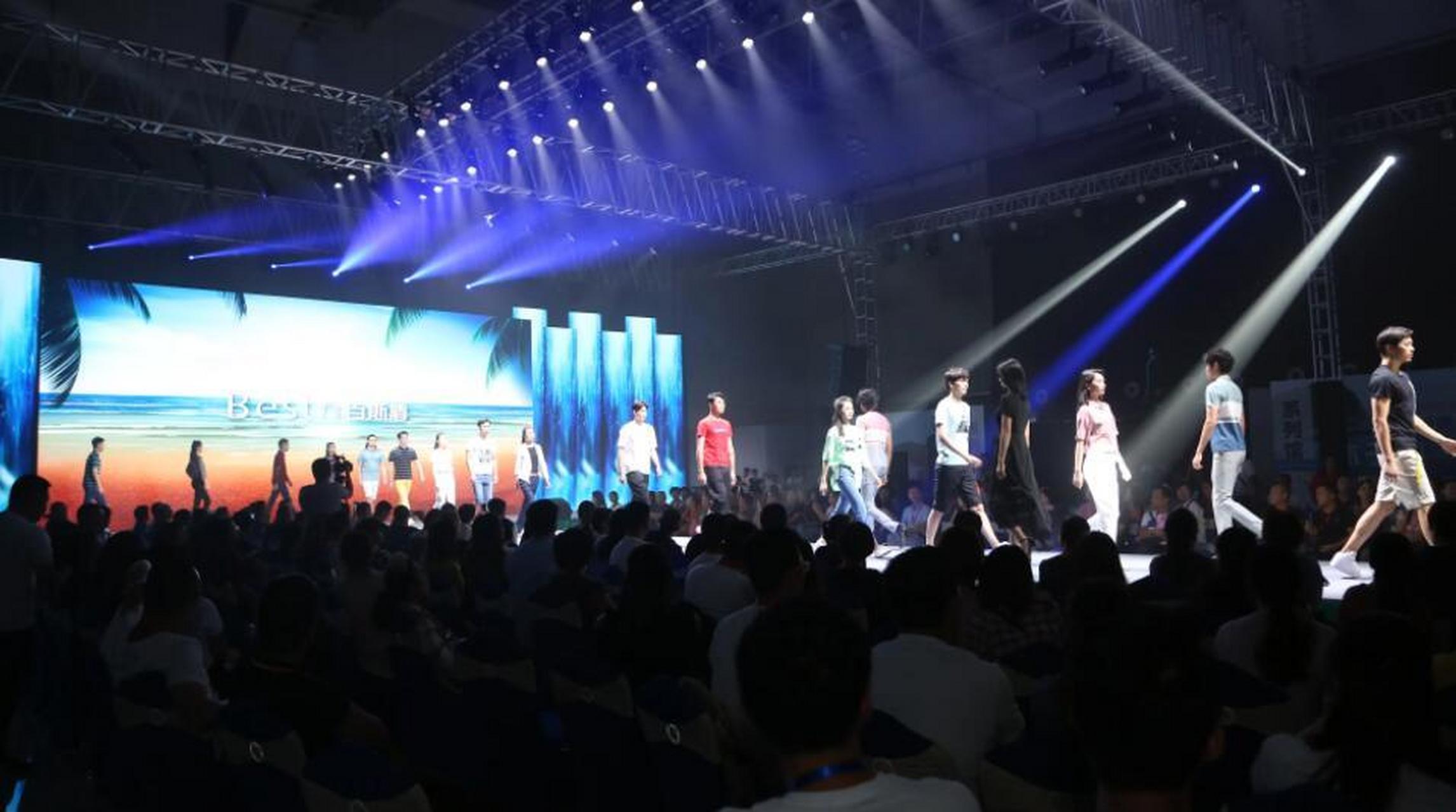 真如想象中的风光吗？演出经纪人职业现状调查